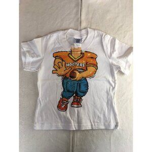 B63 New Boys Hooters Football T-shirt White Size 2T